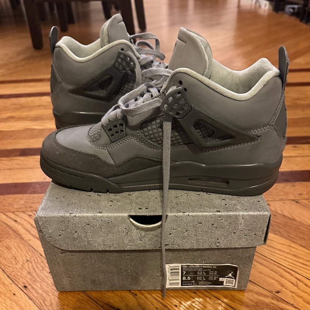 Air Jordan 4 Retro SE "Wet Cement" - Men's size 7/W size 8.5